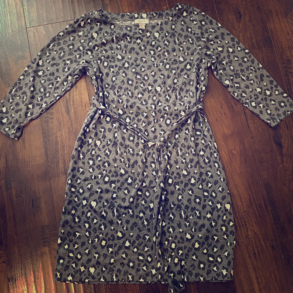 Grey leopard print dress